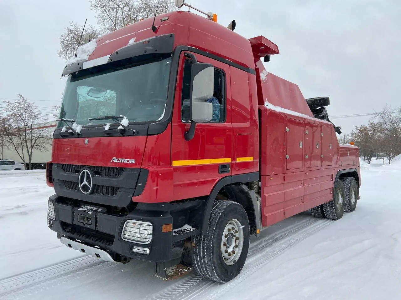 Грузовой эвакуатор КАМАЗ 65801